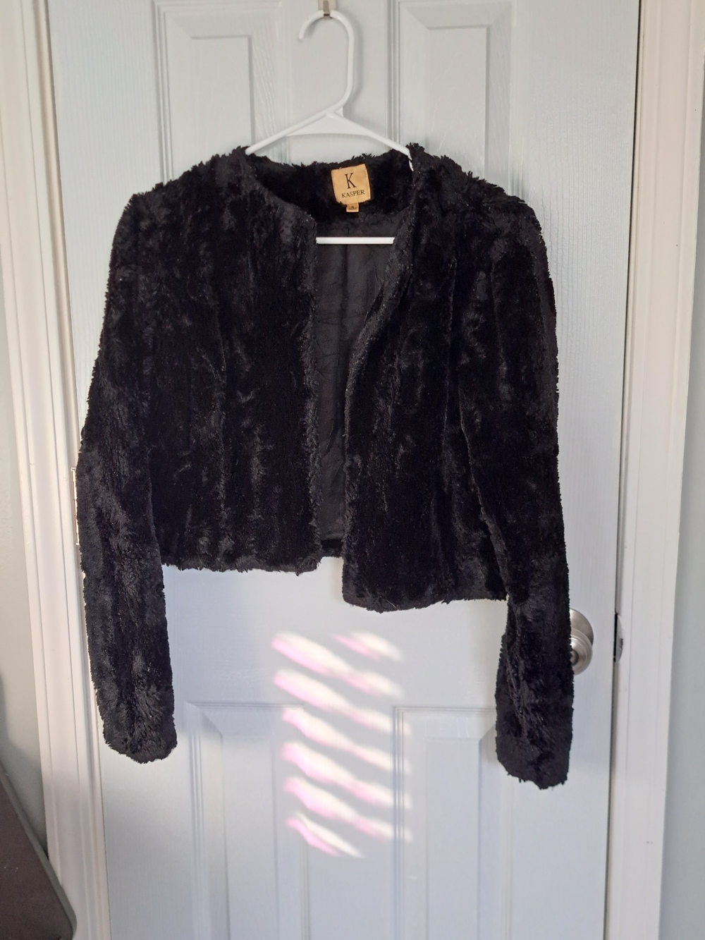 Kasper Black Faux Fur Cropped Jacket